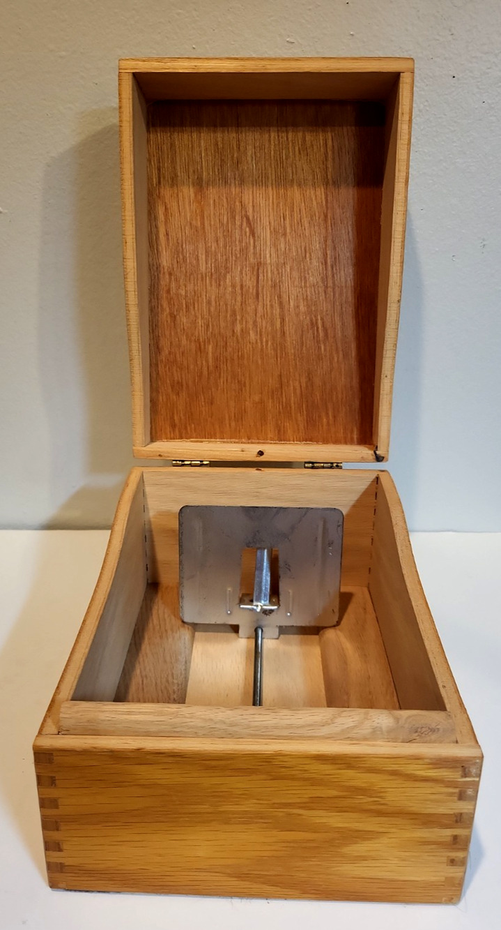 Vintage Harry C Hedberg 469 Index Oak Dovetail Wooden Box 4”x6” Card Cottagecore
